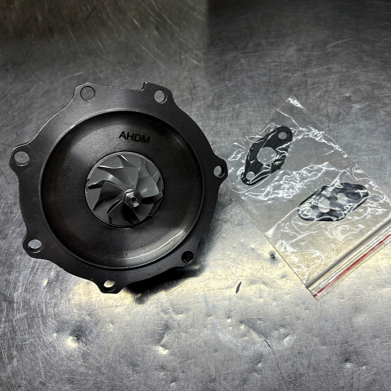 Turbo cartridge 774833 for Renault Koleos Qashqai 2.0DCI 173 HP 127 Kw M1DK 2009Turbo cartridge 774833 for Renault Koleos Qashqai 2.0DCI 173 HP 127 Kw M1DK 2009